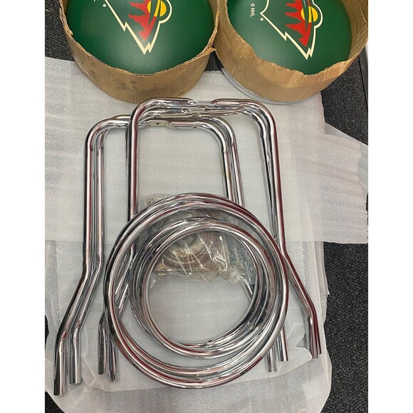 25" L8C3C - Chrome Minnesota Wild Swivel Bar Stool with 2.5" Ribbed Accent Ring - Picture 2 of 12